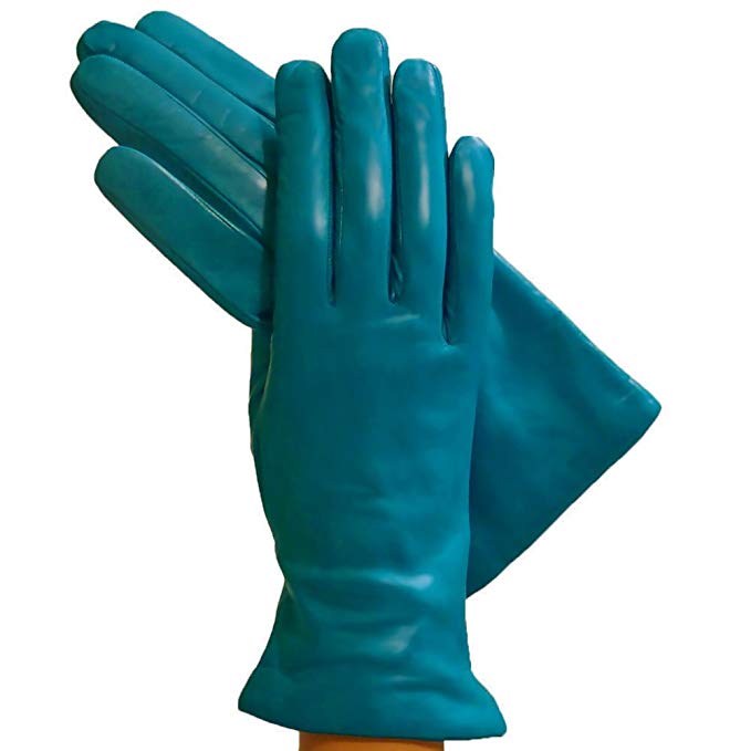 Women's Italian Leather Gloves Lined in Cashmere.